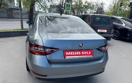 Skoda Superb III рестайлинг, 2019 год, 2 600 000 рублей, 3 фотография