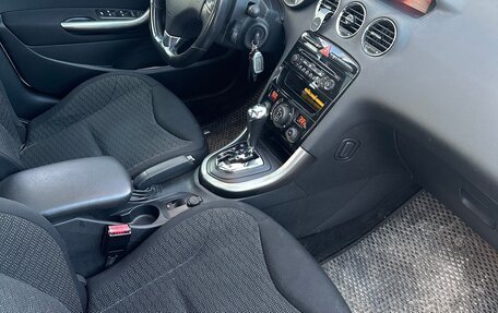 Peugeot 308 II, 2011 год, 675 000 рублей, 3 фотография