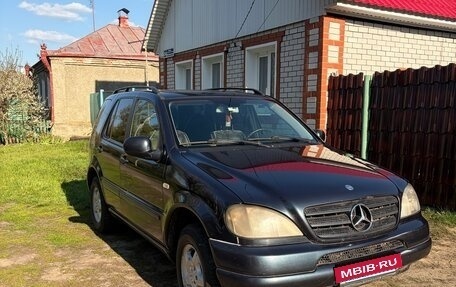 Mercedes-Benz M-Класс, 2000 год, 610 000 рублей, 2 фотография