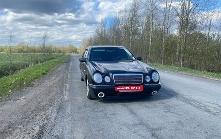 Mercedes-Benz E-Класс, 1995 год, 240 000 рублей, 2 фотография