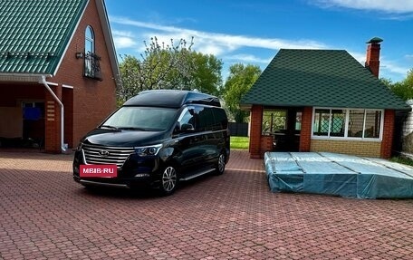 Hyundai Grand Starex Grand Starex I рестайлинг 2, 2019 год, 4 900 000 рублей, 19 фотография