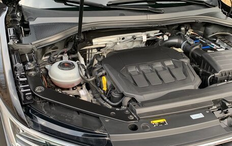 Volkswagen Tiguan II, 2021 год, 3 400 000 рублей, 5 фотография