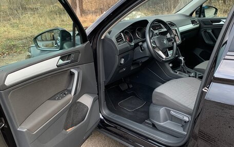 Volkswagen Tiguan II, 2021 год, 3 400 000 рублей, 14 фотография