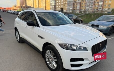 Jaguar F-Pace, 2017 год, 2 200 000 рублей, 4 фотография
