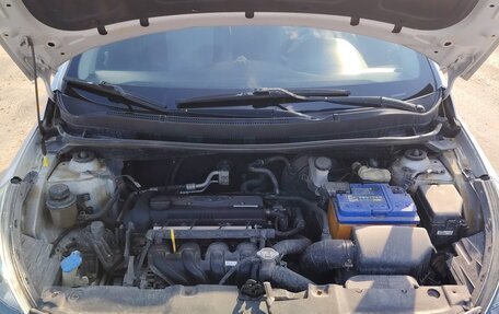 Hyundai Solaris II рестайлинг, 2013 год, 620 000 рублей, 10 фотография
