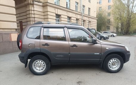 Chevrolet Niva I рестайлинг, 2014 год, 495 000 рублей, 8 фотография