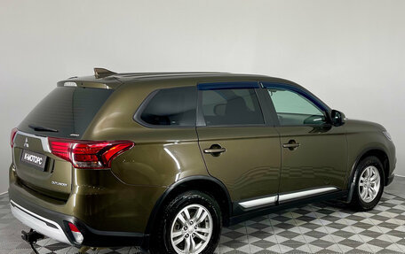Mitsubishi Outlander III рестайлинг 3, 2020 год, 2 390 000 рублей, 6 фотография