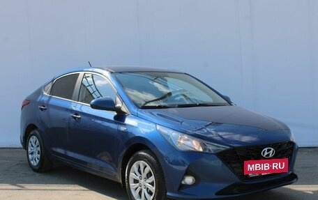 Hyundai Solaris II рестайлинг, 2022 год, 1 560 000 рублей, 2 фотография