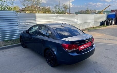 Chevrolet Cruze II, 2010 год, 425 000 рублей, 4 фотография