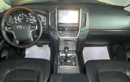 Toyota Land Cruiser 200, 2016 год, 5 500 000 рублей, 12 фотография