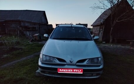 Renault Megane II, 1998 год, 250 000 рублей, 1 фотография