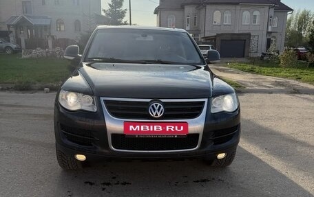 Volkswagen Touareg III, 2010 год, 1 200 000 рублей, 1 фотография