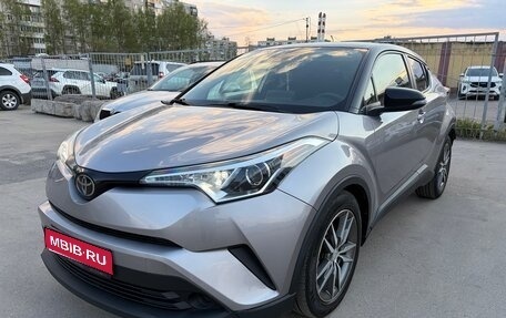 Toyota C-HR I рестайлинг, 2019 год, 2 099 000 рублей, 1 фотография