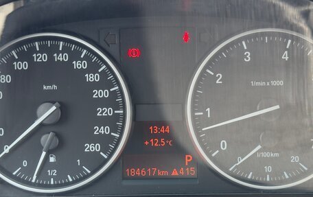 BMW 3 серия, 2011 год, 24 фотография