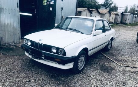 BMW 3 серия, 1985 год, 710 000 рублей, 4 фотография