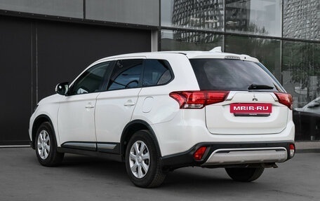 Mitsubishi Outlander III рестайлинг 3, 2019 год, 2 150 000 рублей, 6 фотография