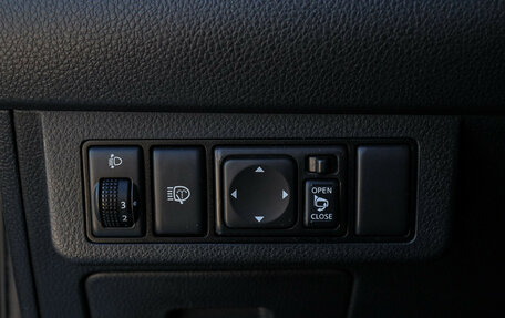 Nissan Tiida, 2010 год, 740 000 рублей, 15 фотография