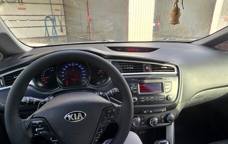 KIA cee'd III, 2017 год, 700 000 рублей, 20 фотография