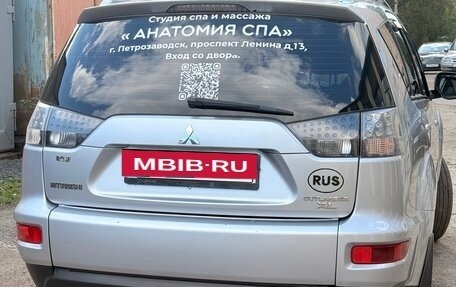 Mitsubishi Outlander III рестайлинг 3, 2010 год, 1 000 000 рублей, 10 фотография