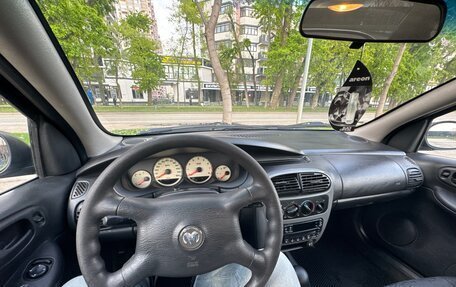 Dodge Neon II, 2002 год, 285 000 рублей, 19 фотография