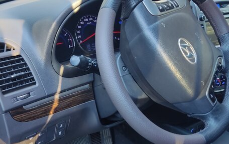 Hyundai Santa Fe III рестайлинг, 2012 год, 1 000 000 рублей, 13 фотография