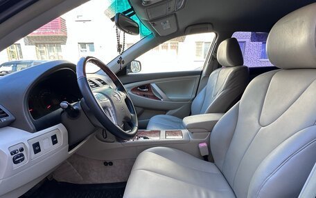 Toyota Camry, 2008 год, 1 150 000 рублей, 17 фотография