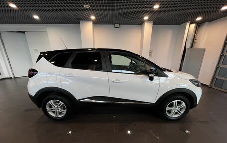 Renault Kaptur I рестайлинг, 2017 год, 1 265 000 рублей, 2 фотография