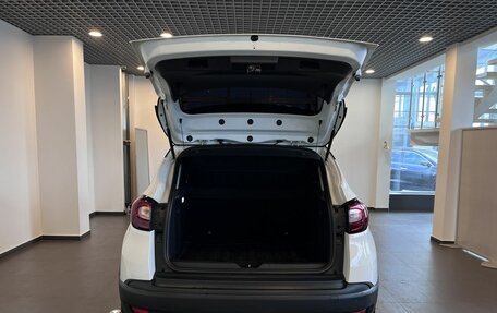 Renault Kaptur I рестайлинг, 2017 год, 1 265 000 рублей, 35 фотография