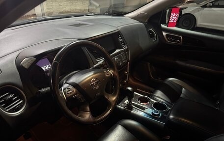 Nissan Pathfinder, 2015 год, 2 250 000 рублей, 9 фотография