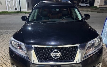 Nissan Pathfinder, 2015 год, 2 250 000 рублей, 2 фотография