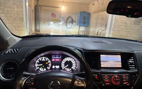 Nissan Pathfinder, 2015 год, 2 250 000 рублей, 11 фотография