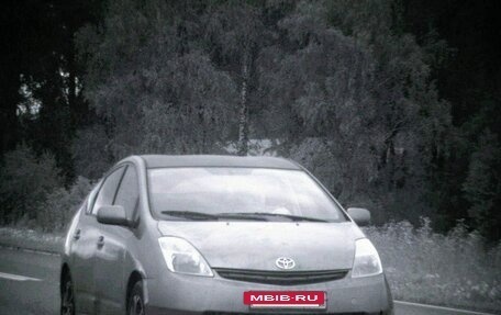 Toyota Prius, 2003 год, 370 000 рублей, 3 фотография