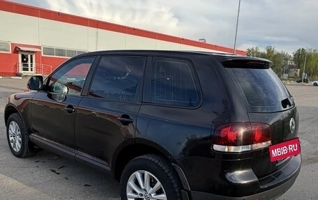 Volkswagen Touareg III, 2010 год, 1 200 000 рублей, 2 фотография