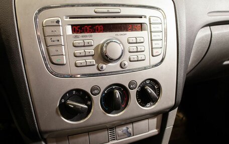 Ford Focus II рестайлинг, 2008 год, 490 000 рублей, 27 фотография