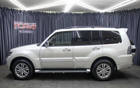 Mitsubishi Pajero IV, 2019 год, 3 798 000 рублей, 8 фотография