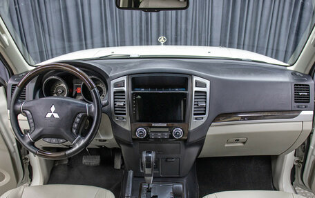 Mitsubishi Pajero IV, 2019 год, 3 798 000 рублей, 14 фотография