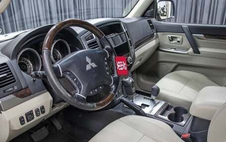 Mitsubishi Pajero IV, 2019 год, 3 798 000 рублей, 16 фотография