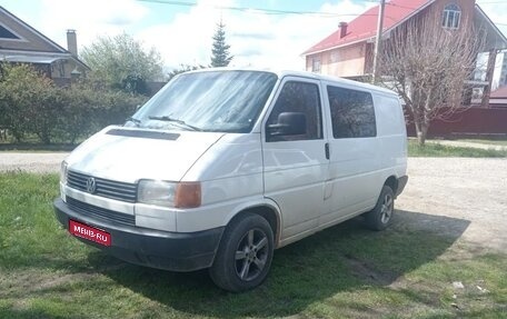 Volkswagen Transporter T4, 1993 год, 700 000 рублей, 1 фотография