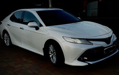 Toyota Camry, 2018 год, 2 600 000 рублей, 1 фотография