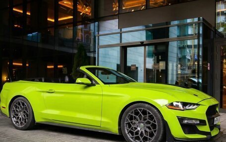Ford Mustang VI рестайлинг, 2019 год, 2 999 999 рублей, 3 фотография