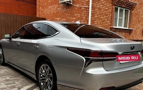 Lexus LS IV, 2018 год, 4 890 000 рублей, 3 фотография
