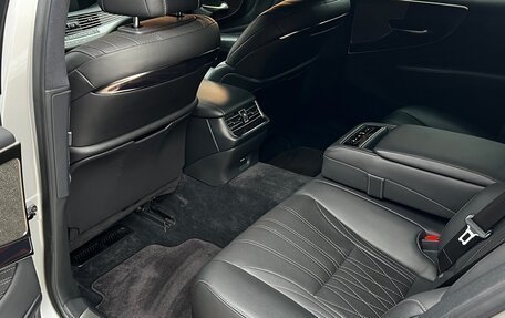 Lexus LS IV, 2018 год, 4 890 000 рублей, 24 фотография