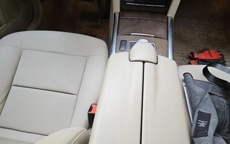 Mercedes-Benz E-Класс, 2013 год, 2 400 000 рублей, 9 фотография