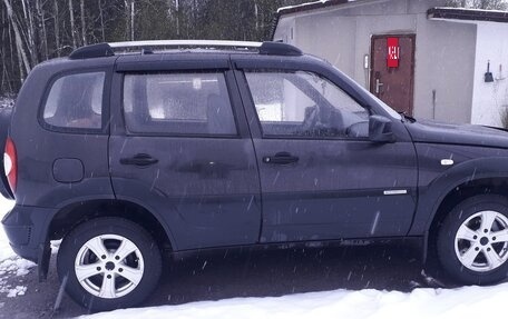 Chevrolet Niva I рестайлинг, 2012 год, 400 000 рублей, 17 фотография