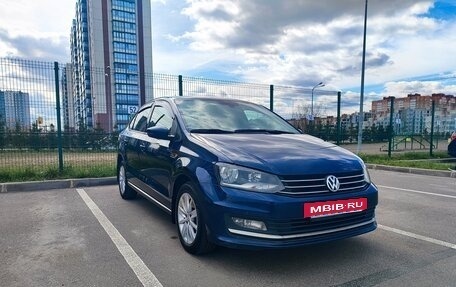 Volkswagen Polo VI (EU Market), 2017 год, 1 200 000 рублей, 2 фотография