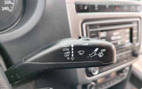 Volkswagen Polo VI (EU Market), 2017 год, 1 200 000 рублей, 13 фотография