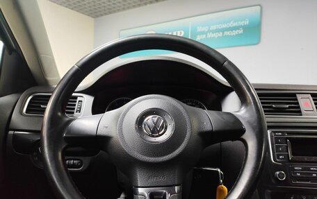 Volkswagen Jetta VI, 2013 год, 1 112 000 рублей, 15 фотография