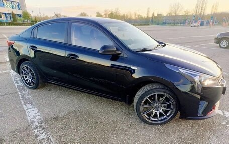 KIA Rio IV, 2021 год, 1 680 000 рублей, 2 фотография