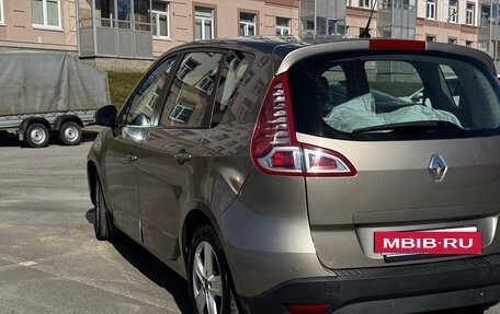 Renault Scenic III, 2011 год, 680 000 рублей, 3 фотография