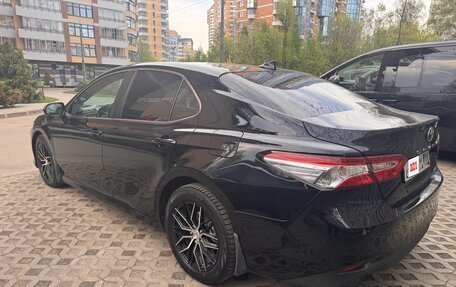 Toyota Camry, 2021 год, 2 990 000 рублей, 5 фотография